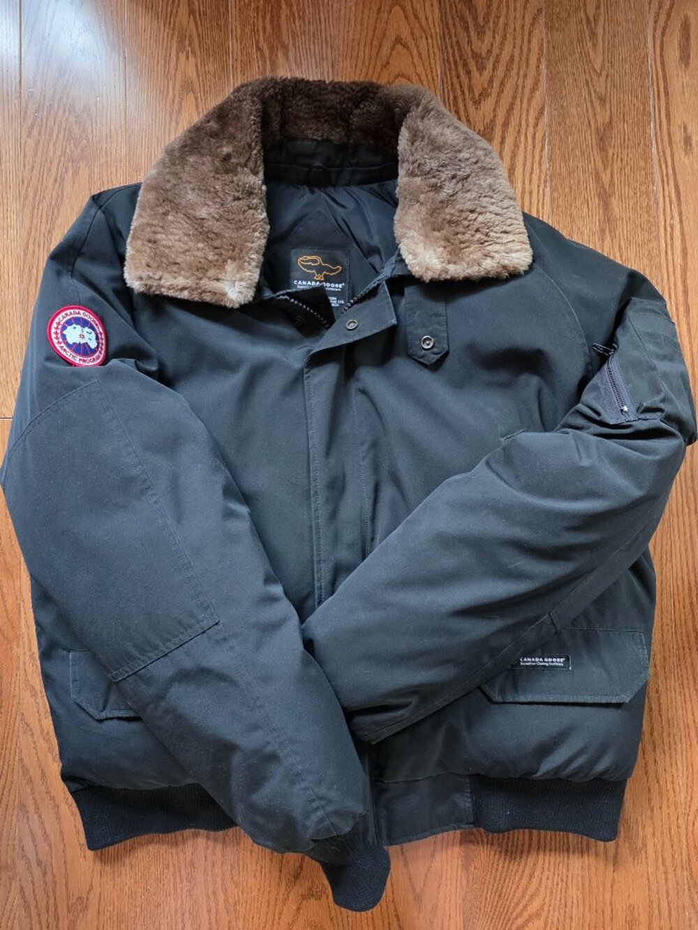 XXL Canada Goose Chilliwack bomber jacket with collar